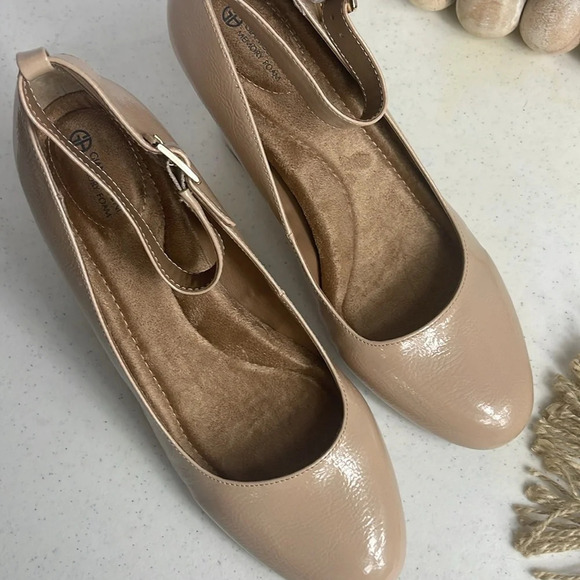 Giani Bernini Women's Valentinaa Memory Foam Ankle Strap Block Heel Pumps.8.5 - Picture 6 of 11